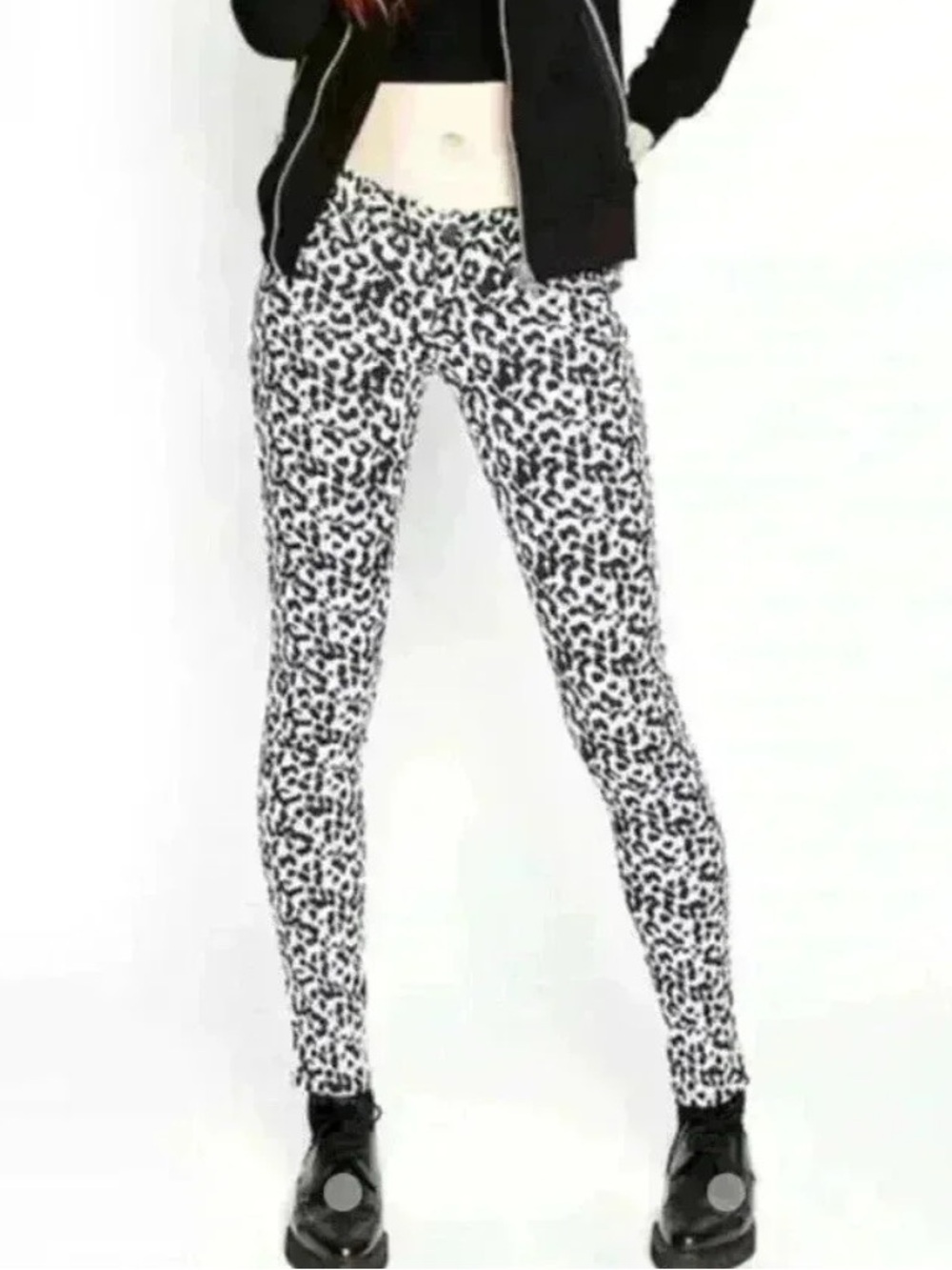 Tripp NYC T-Back Jean Leopard size 5